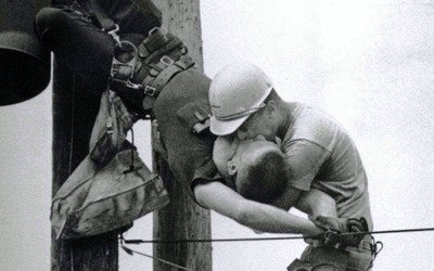 el beso de la vida foto ganadora